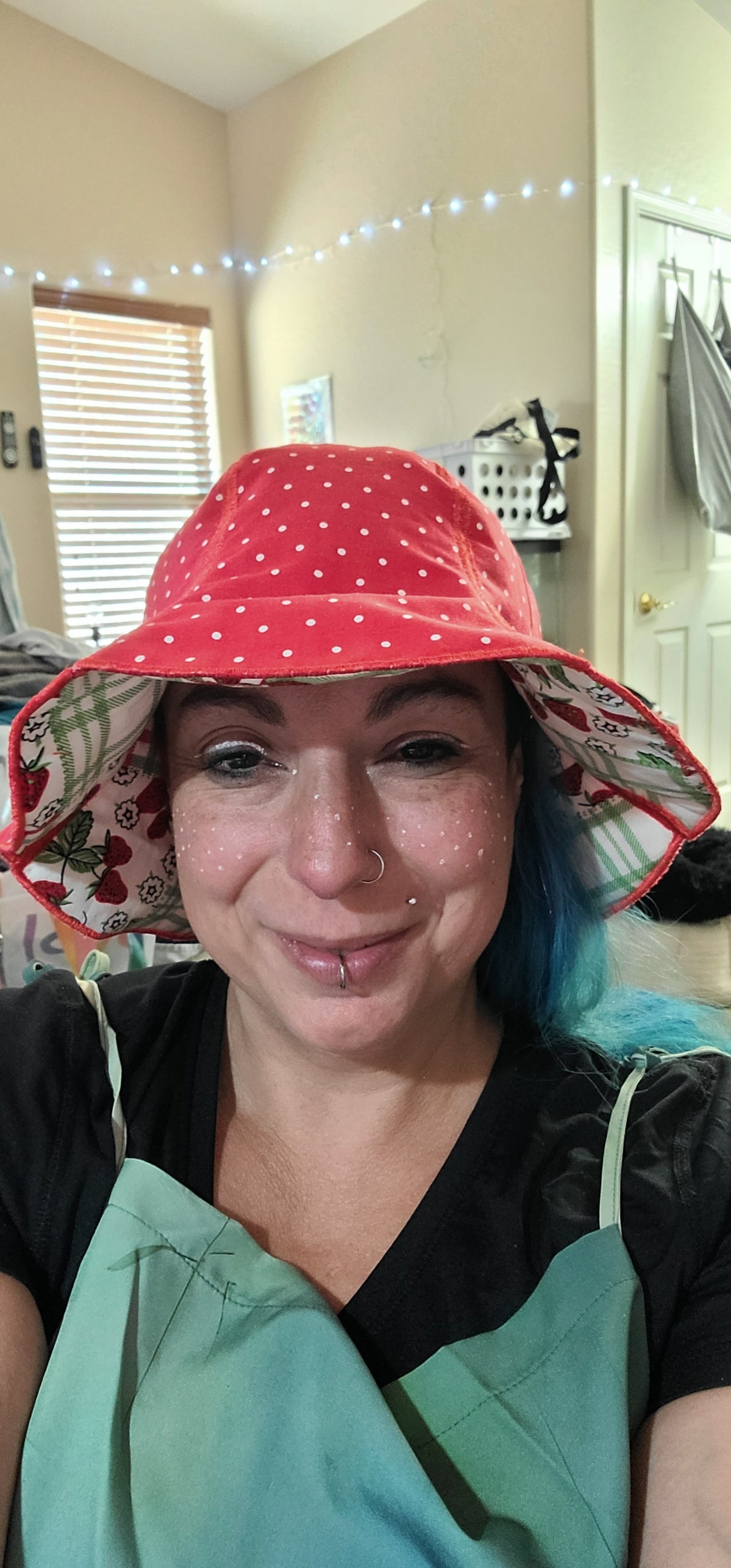 Bucket hat