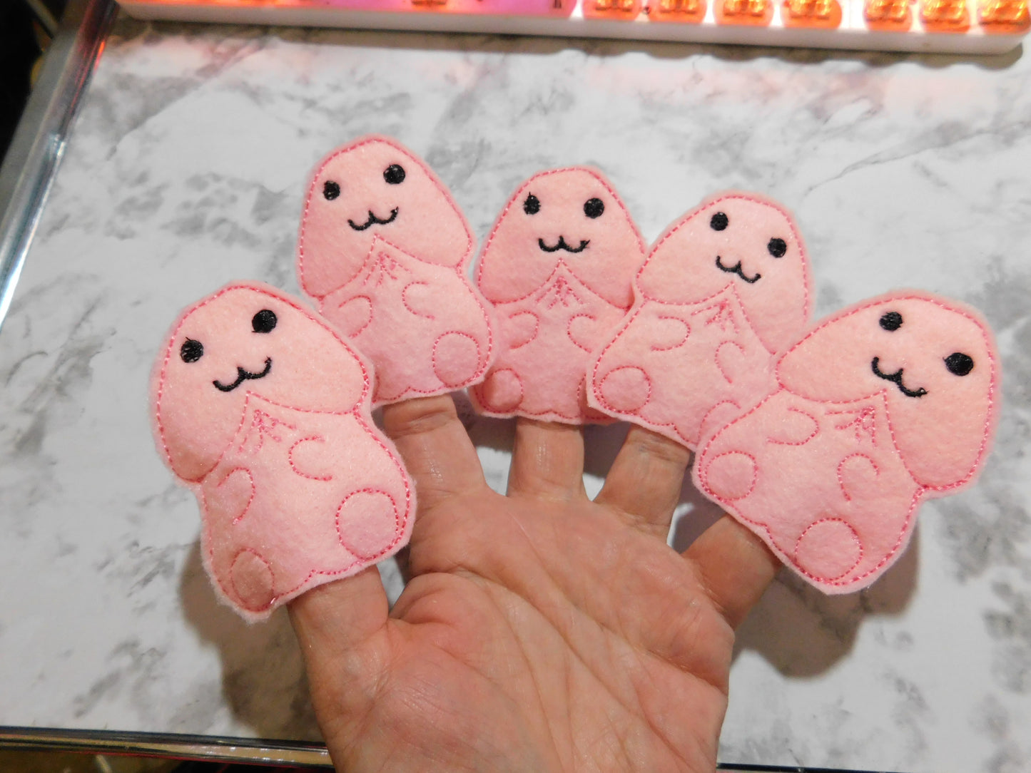 dingding finger puppet