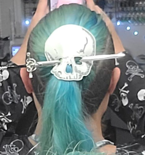 Skull Hair Thingy